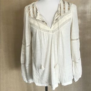 Lucky Brand m beige embroidered blouse